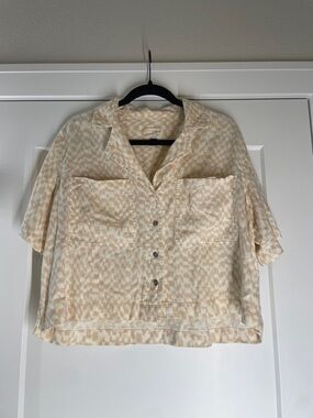 Universal Thread Beige Cream Patterned Short-Sleeve Button Front Top